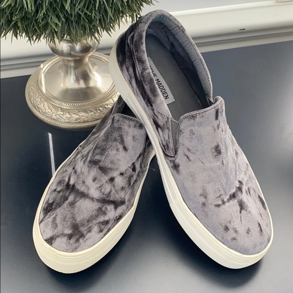 Steve Madden Gema Slip-On Sneaker